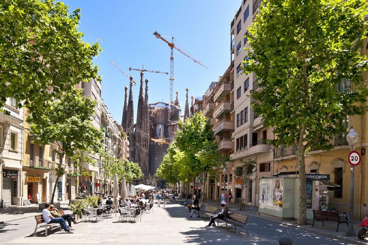 Tendency Sagrada Familia Deluxe Barcelona Exterior photo